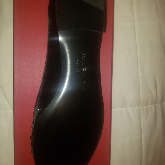 A pair of Salvatore Ferragamo Black Studded Velvet Scotty Roc Vara Bow - Picture 2 of 6